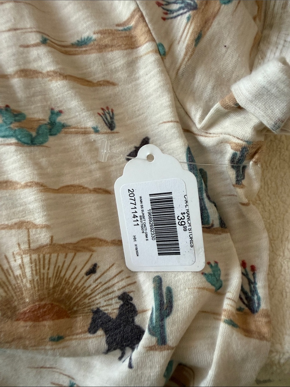 NWT Cream Desert Cowboy Print Short Sleeve Tee - Picture 7 of 8